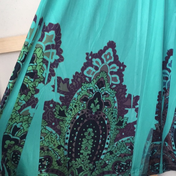 Xoxo beautiful colors and patterns nice material - Picture 3 of 8